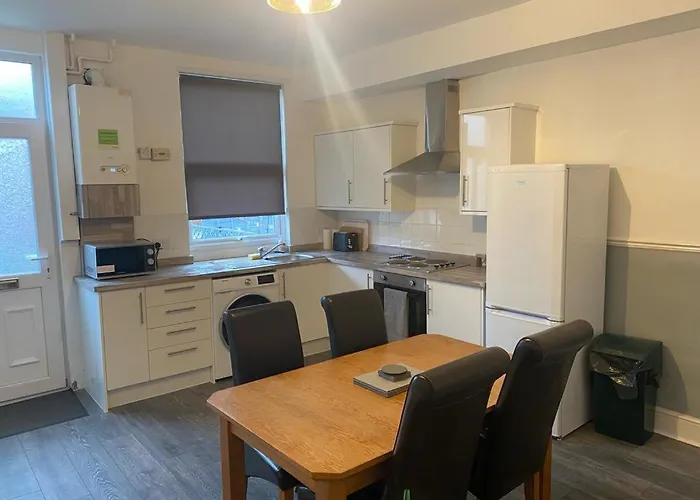 Dom wakacyjny Spacious 4 Bedroom Townhouse Leeds (West Yorkshire)